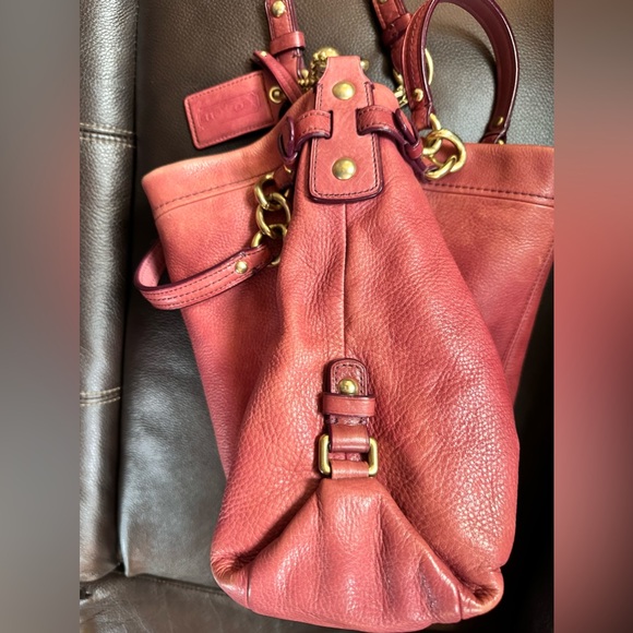 Coach!! Vintage Limited Edition!! Brooke Breast Cancer Awareness Hobo Handbag - Picture 13 of 14